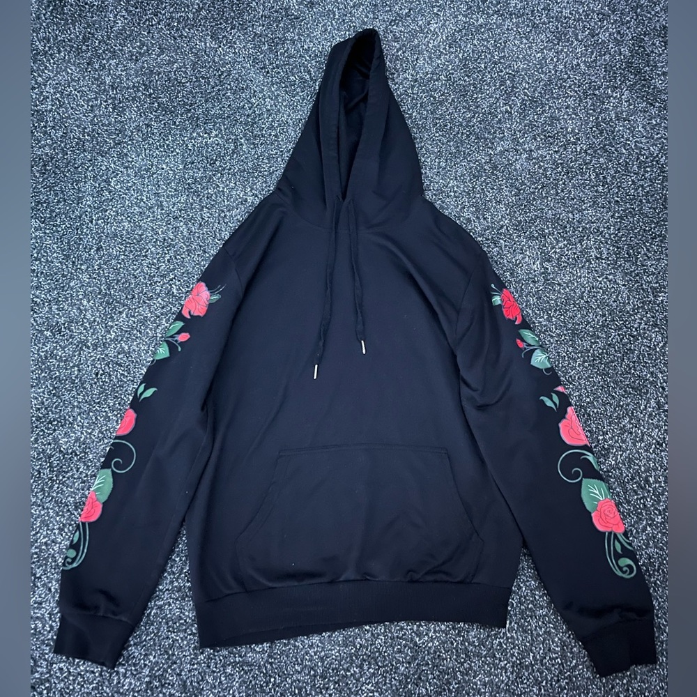 Shein Rose Design Light Hoodie                                      Medium Size